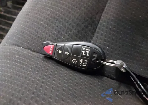 2016 Dodge Grand Caravan Sxt z USA, uszkodzony, nr VIN 2C4RDGCGXGR323551